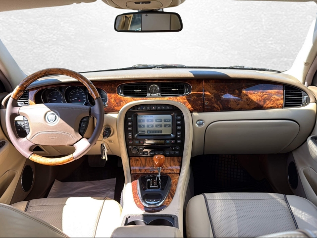 Jaguar XJ 2,7D 207PS Executive