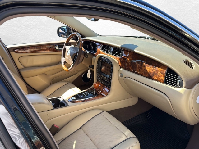 Jaguar XJ 2,7D 207PS Executive