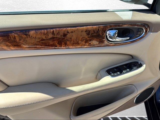 Jaguar XJ 2,7D 207PS Executive