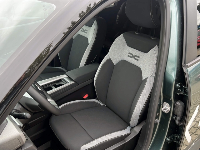 Dacia BIGSTER Journey Hybrid 155
