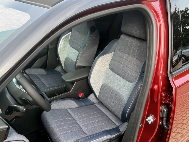 Renault RENAULT 4 E-TECH ELECTRIC Techno „plein sud®" 150 PS comfort range
