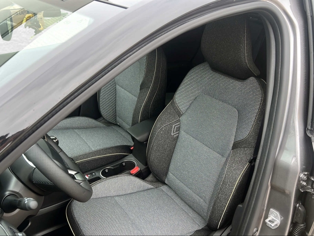 Renault CAPTUR Techno TCe 115 (MY26)