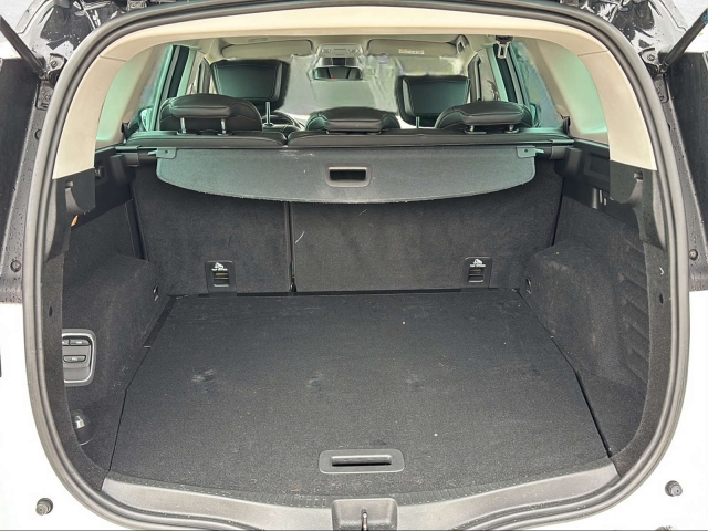 Renault GRAND SCENIC Black Edition TCe 140 EDC PF