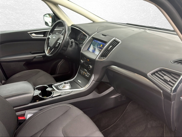 Ford S-Max Hybrid Titanium 2,5 Duratec