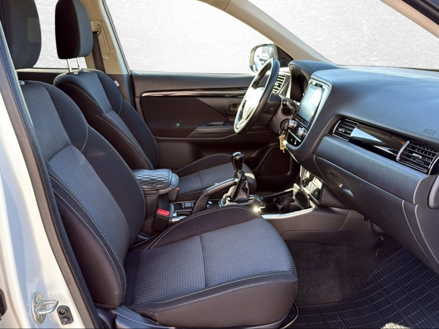 Mitsubishi Outlander 2,0 2WD AS&G