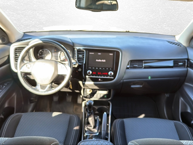 Mitsubishi Outlander 2,0 2WD AS&G